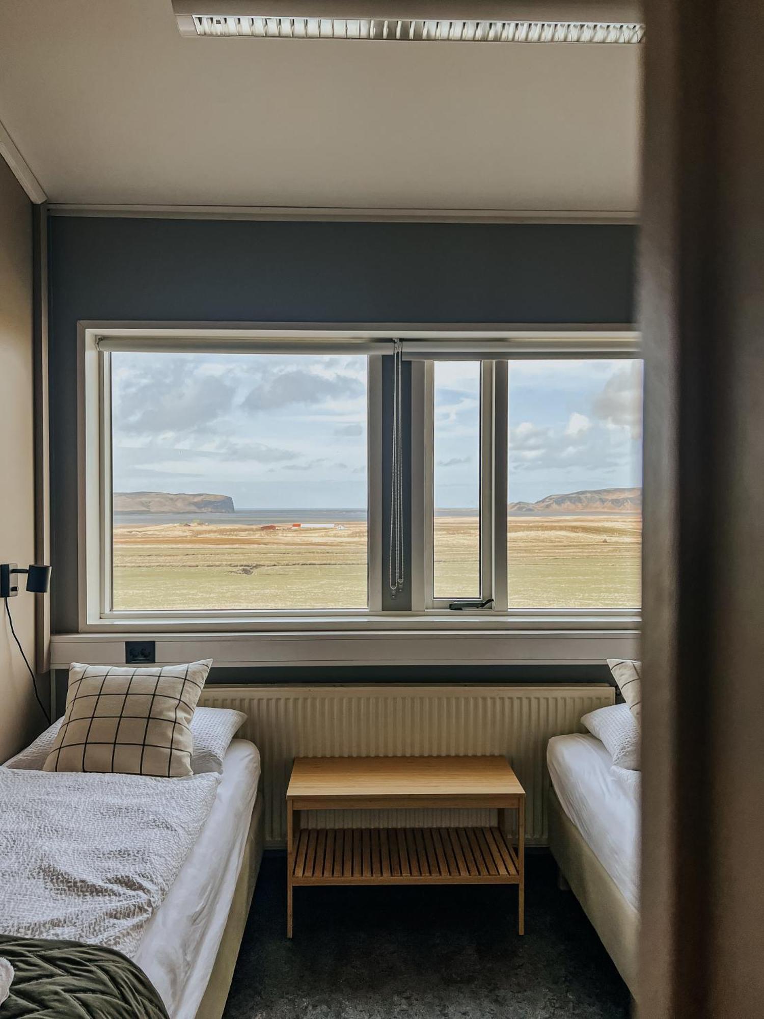 Guesthouse Reynir Vík Екстериор снимка