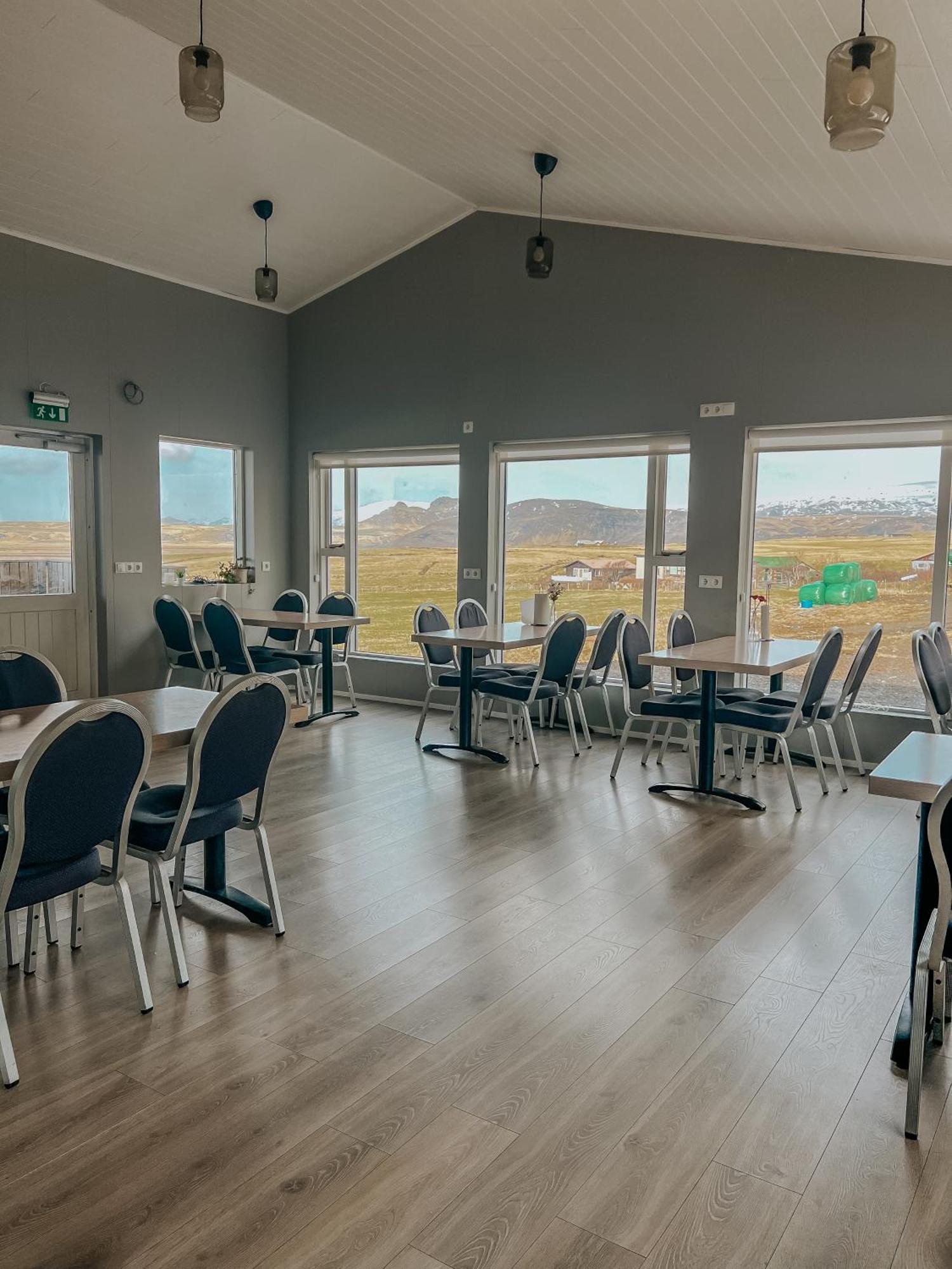 Guesthouse Reynir Vík Екстериор снимка